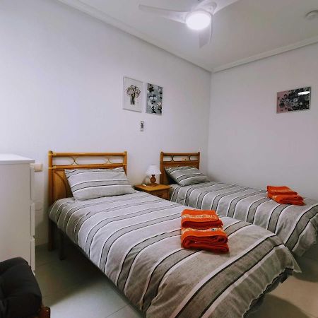 El Sombrero Apartment With Free Wifi Playa Del Cura 또레비에하 외부 사진