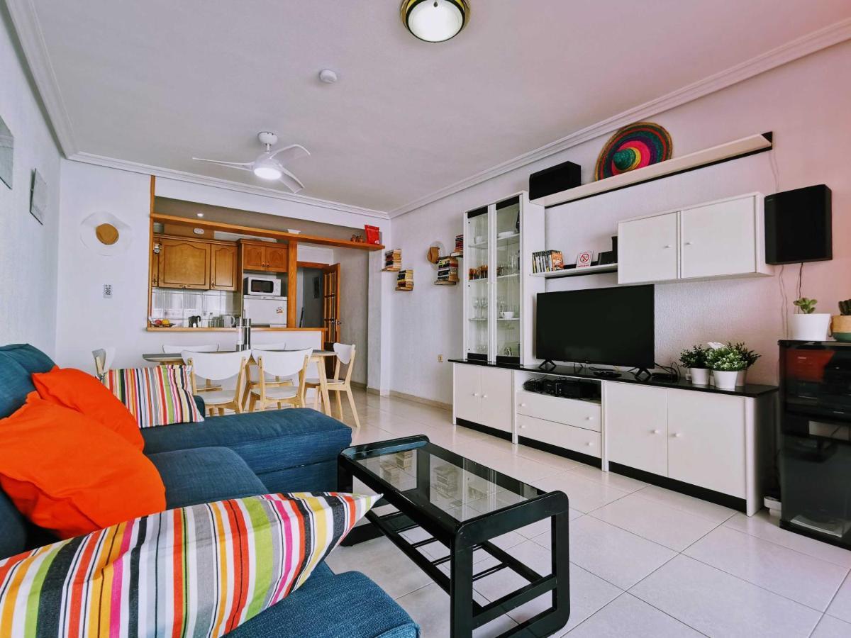 El Sombrero Apartment With Free Wifi Playa Del Cura 또레비에하 외부 사진