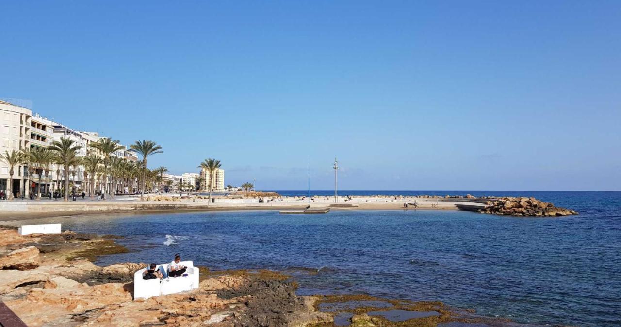 El Sombrero Apartment With Free Wifi Playa Del Cura 또레비에하 외부 사진