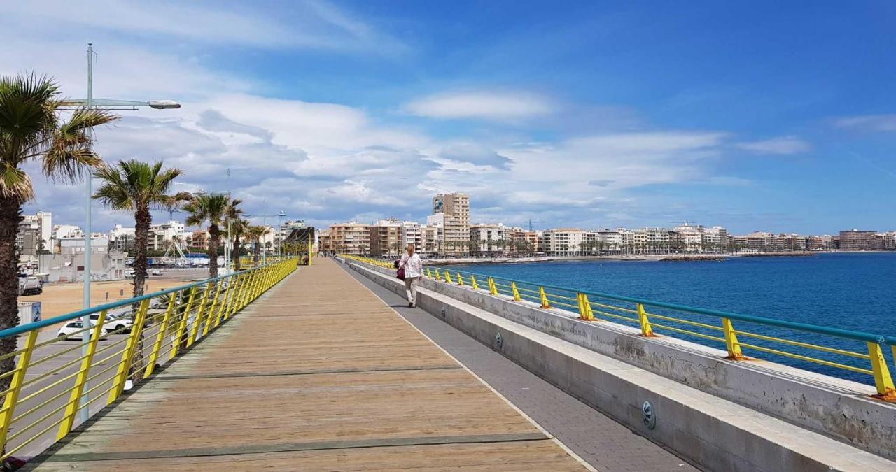 El Sombrero Apartment With Free Wifi Playa Del Cura 또레비에하 외부 사진