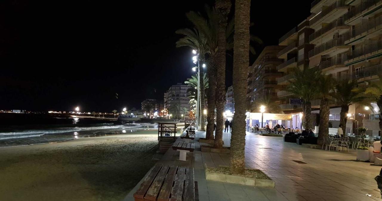 El Sombrero Apartment With Free Wifi Playa Del Cura 또레비에하 외부 사진